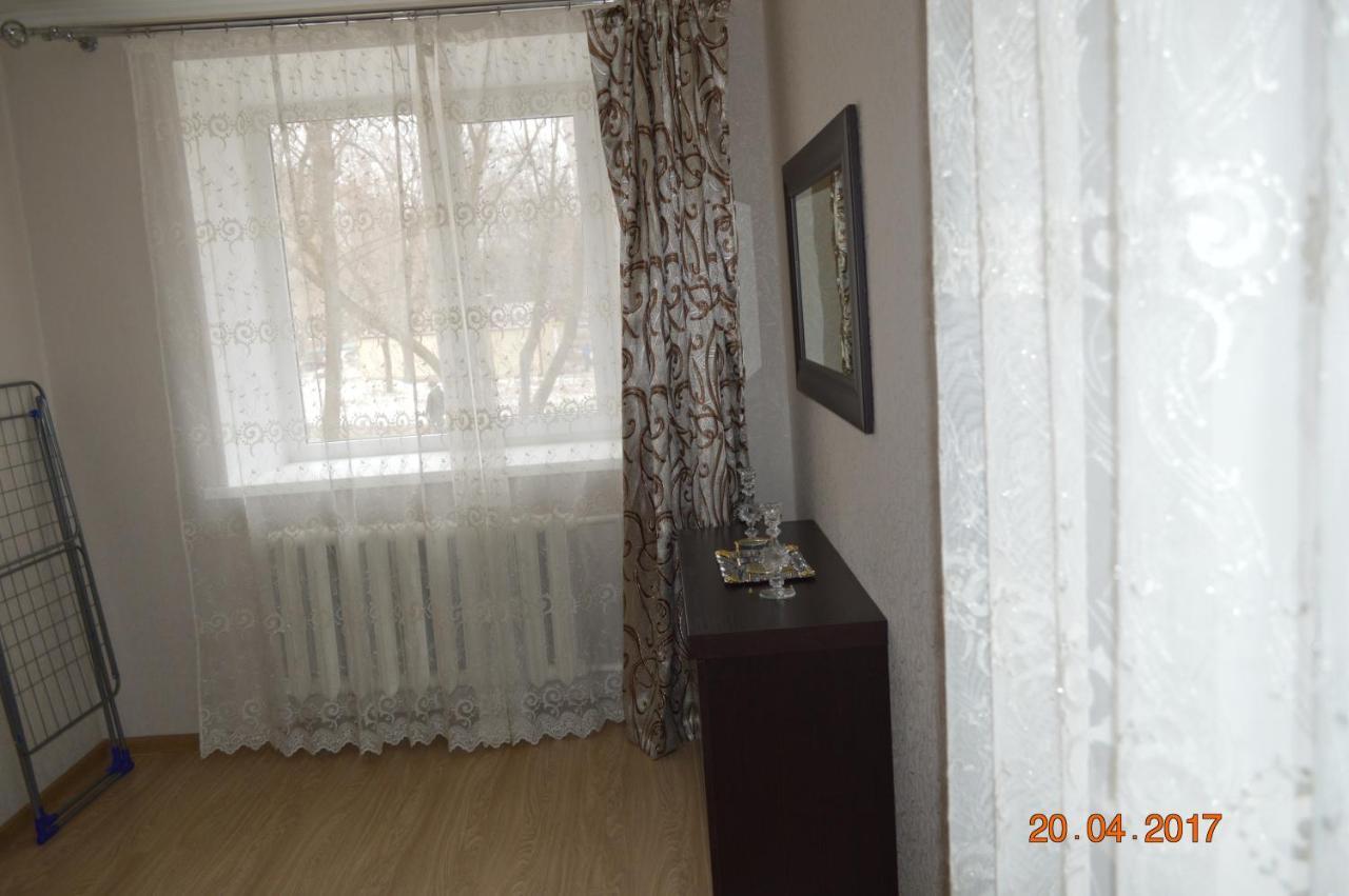 Apartments On Prospekt Oktyabrya Ουφά Εξωτερικό φωτογραφία